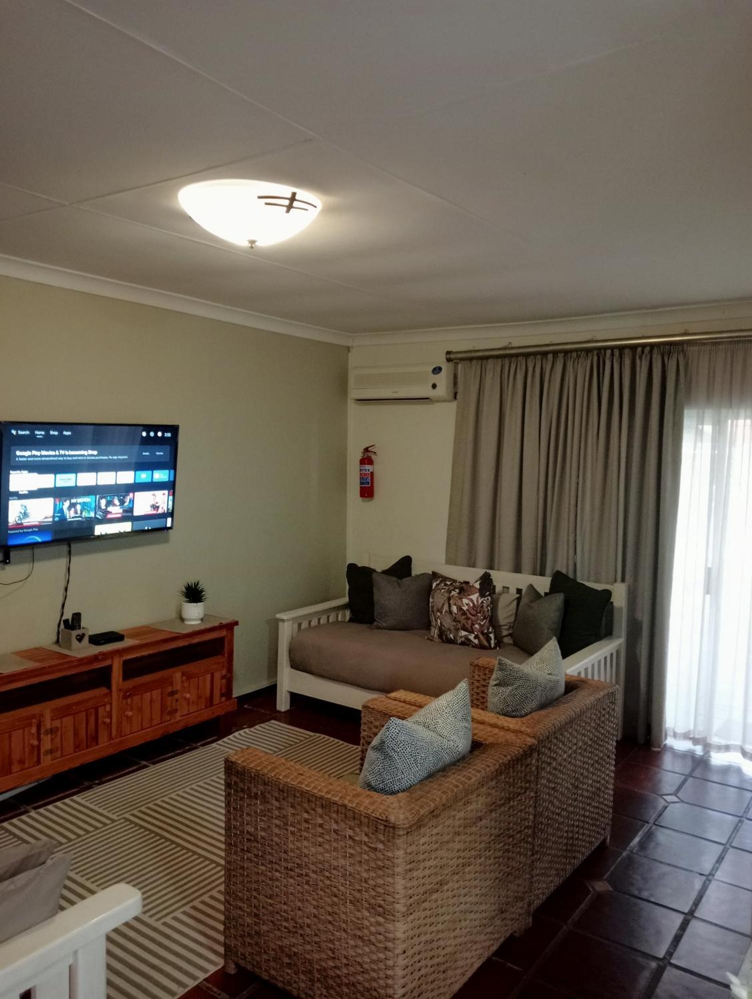 A Cherry Lane Self Catering And B&B Bloemfontein Zewnętrze zdjęcie