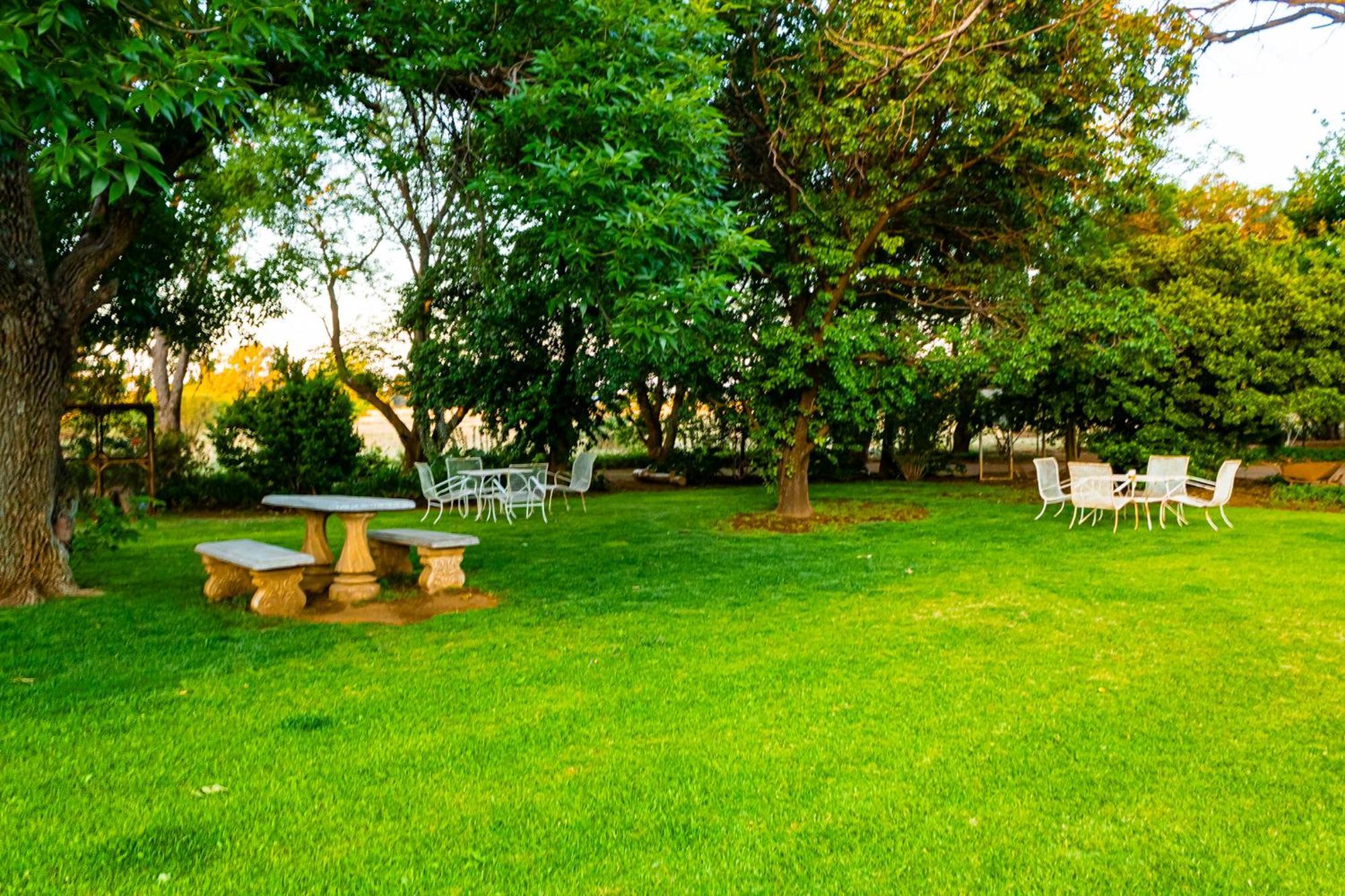 A Cherry Lane Self Catering And B&B Bloemfontein Zewnętrze zdjęcie