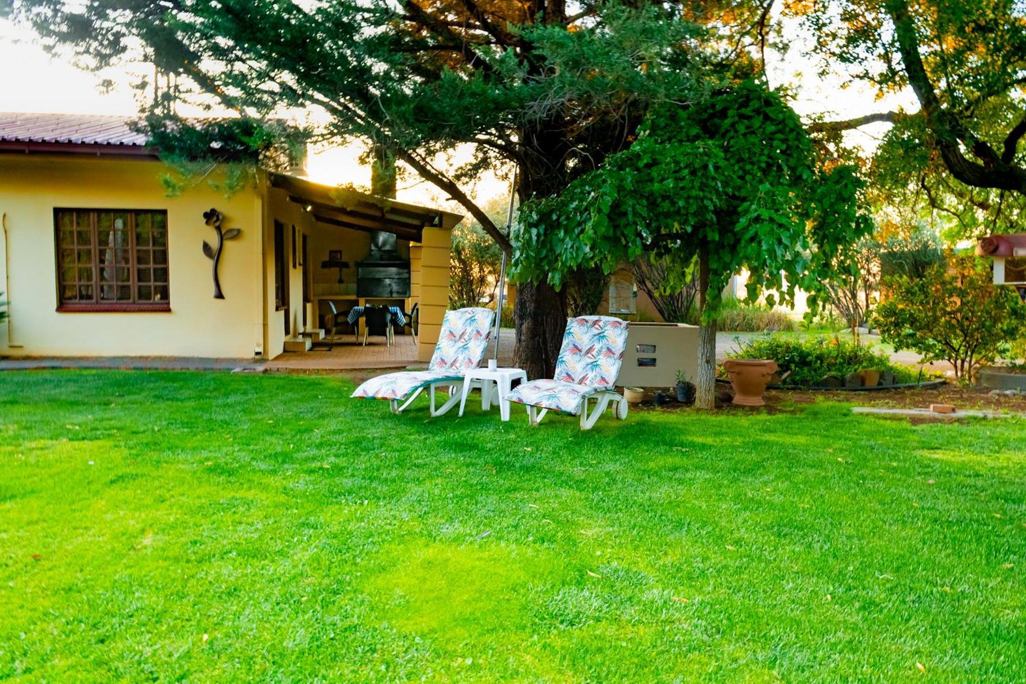 A Cherry Lane Self Catering And B&B Bloemfontein Zewnętrze zdjęcie